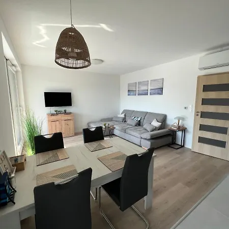 Mistral Helka Apartament